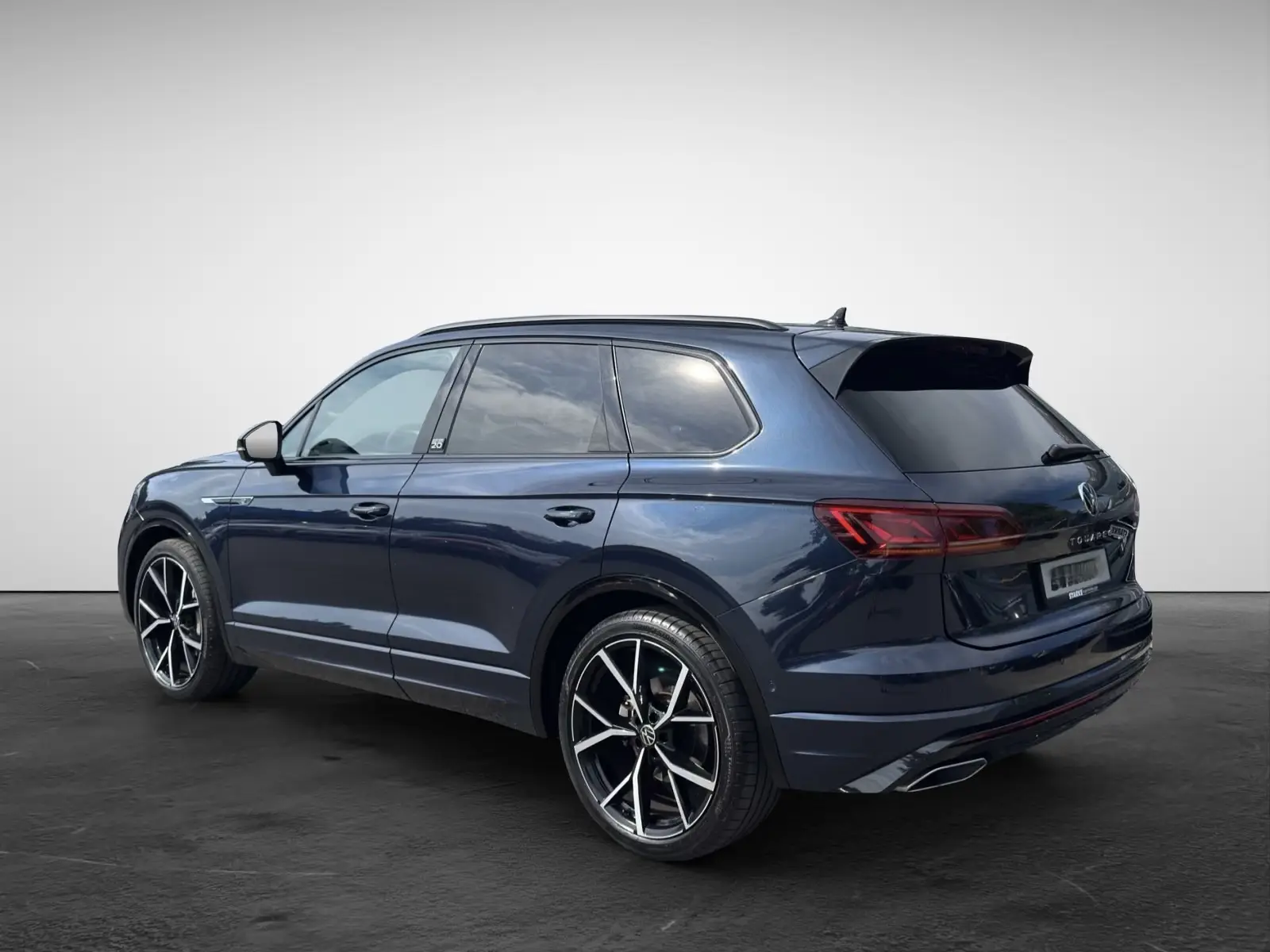 Volkswagen Touareg 3.0 TDI 4M R-Line Black Style Edition 20 – fotka 3
