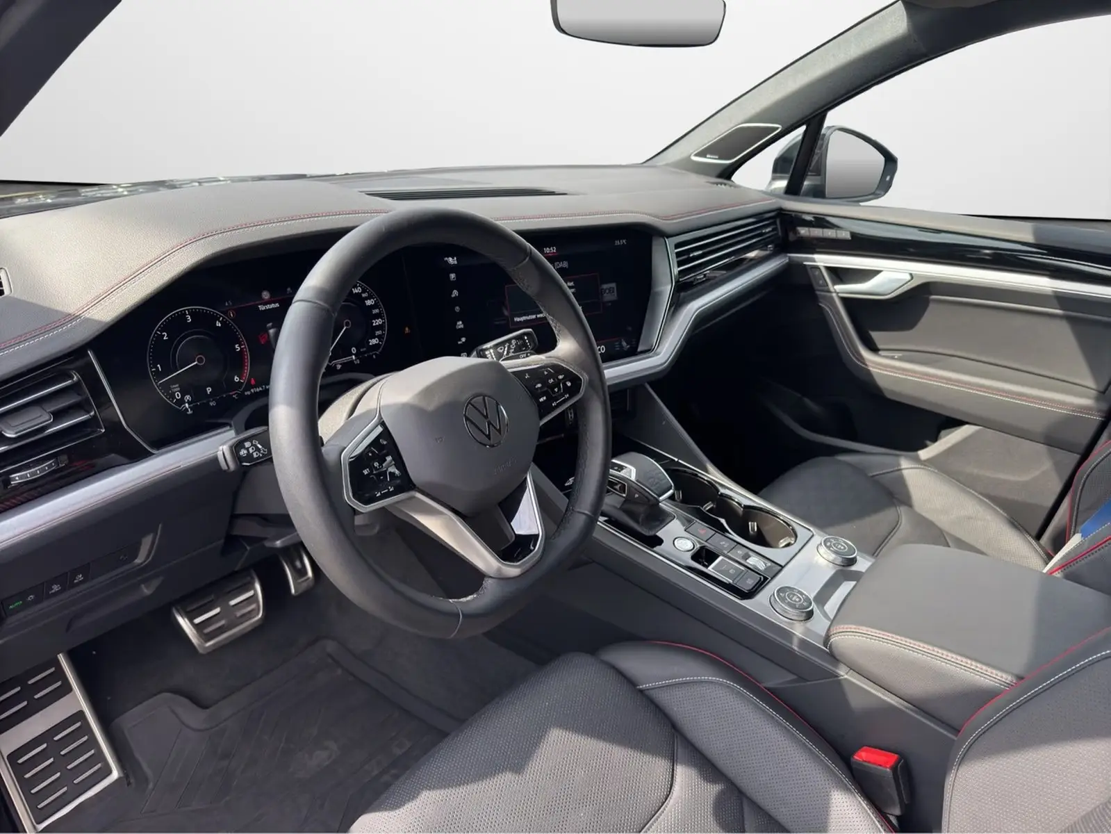 Volkswagen Touareg 3.0 TDI 4M R-Line Black Style Edition 20 – fotka 6