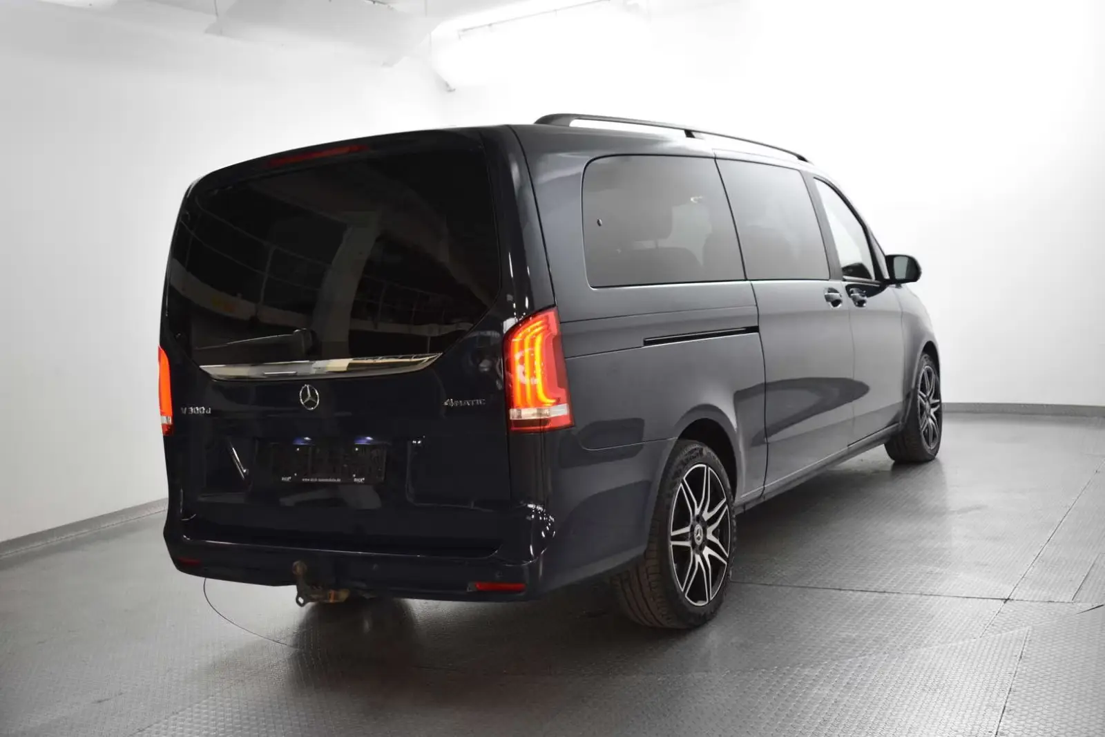 Mercedes-Benz V300d 4Mat Edit Extralong – fotka 7