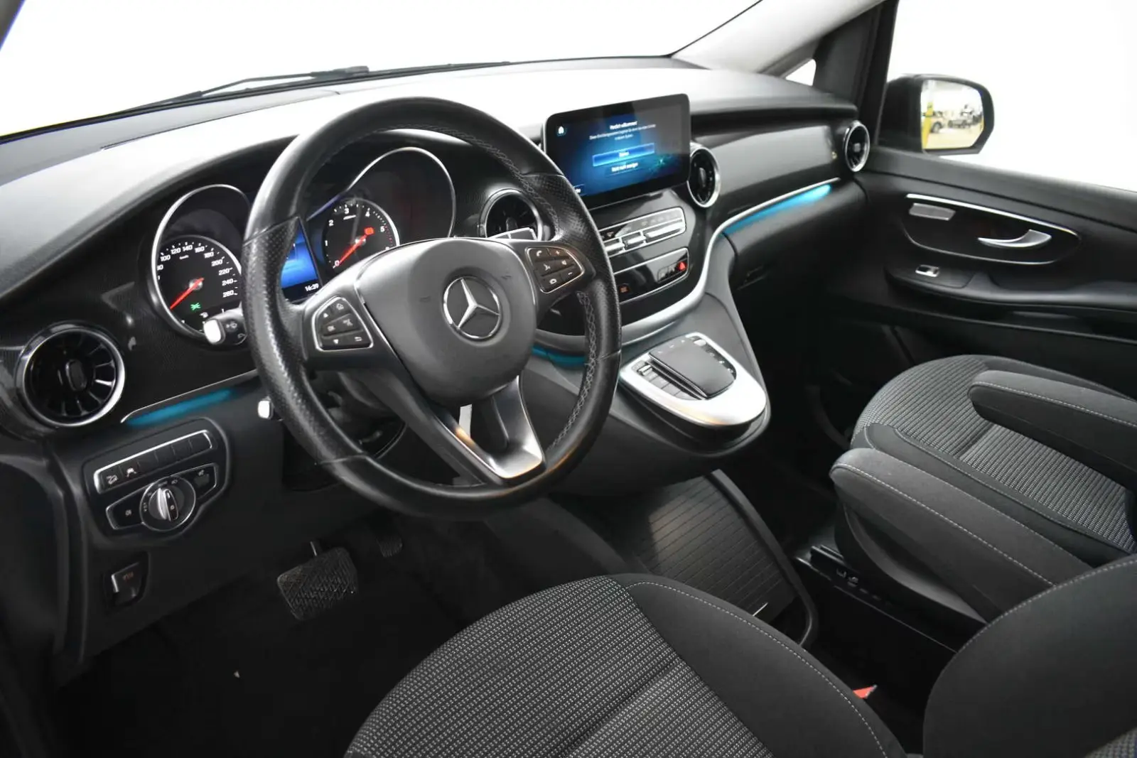 Mercedes-Benz V300d 4Mat Edit Extralong – fotka 8
