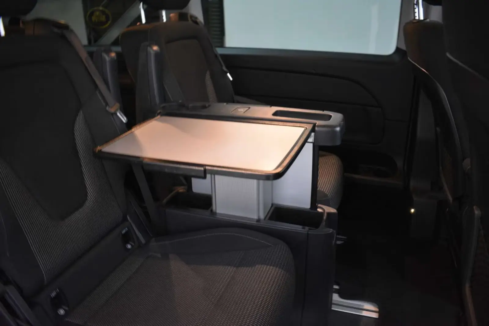 Mercedes-Benz V300d 4Mat Edit Extralong – fotka 18
