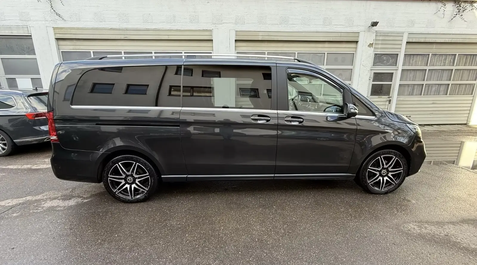 Mercedes-Benz V 300d AVANTGARDE EDITION 4M extralong – fotka 5