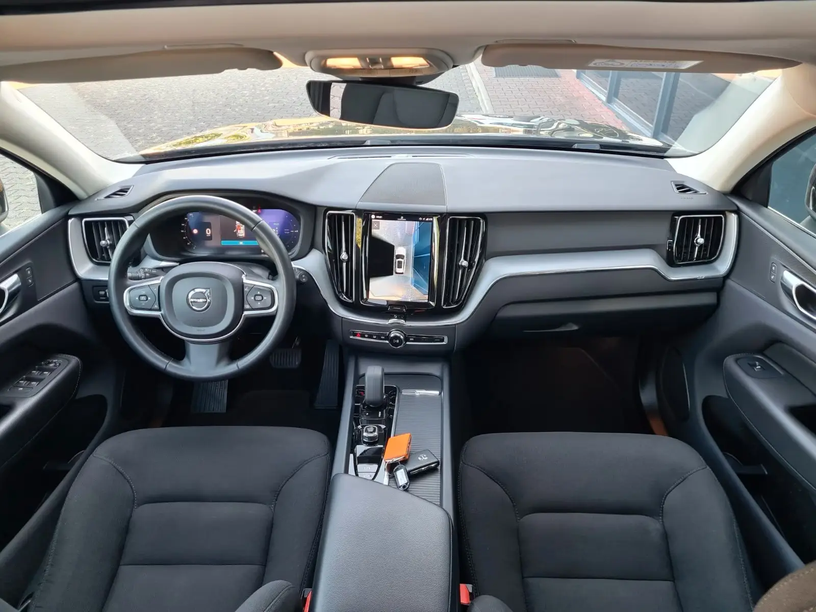 Volvo XC60 Inscription Recharge T6 AWD – fotka 9
