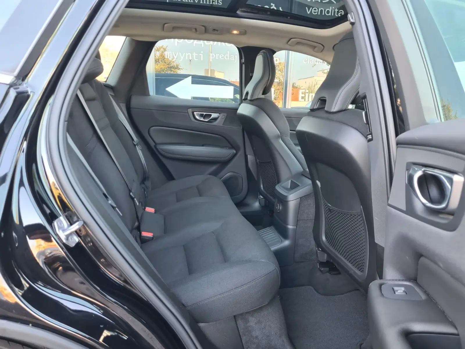 Volvo XC60 Inscription Recharge T6 AWD – fotka 16