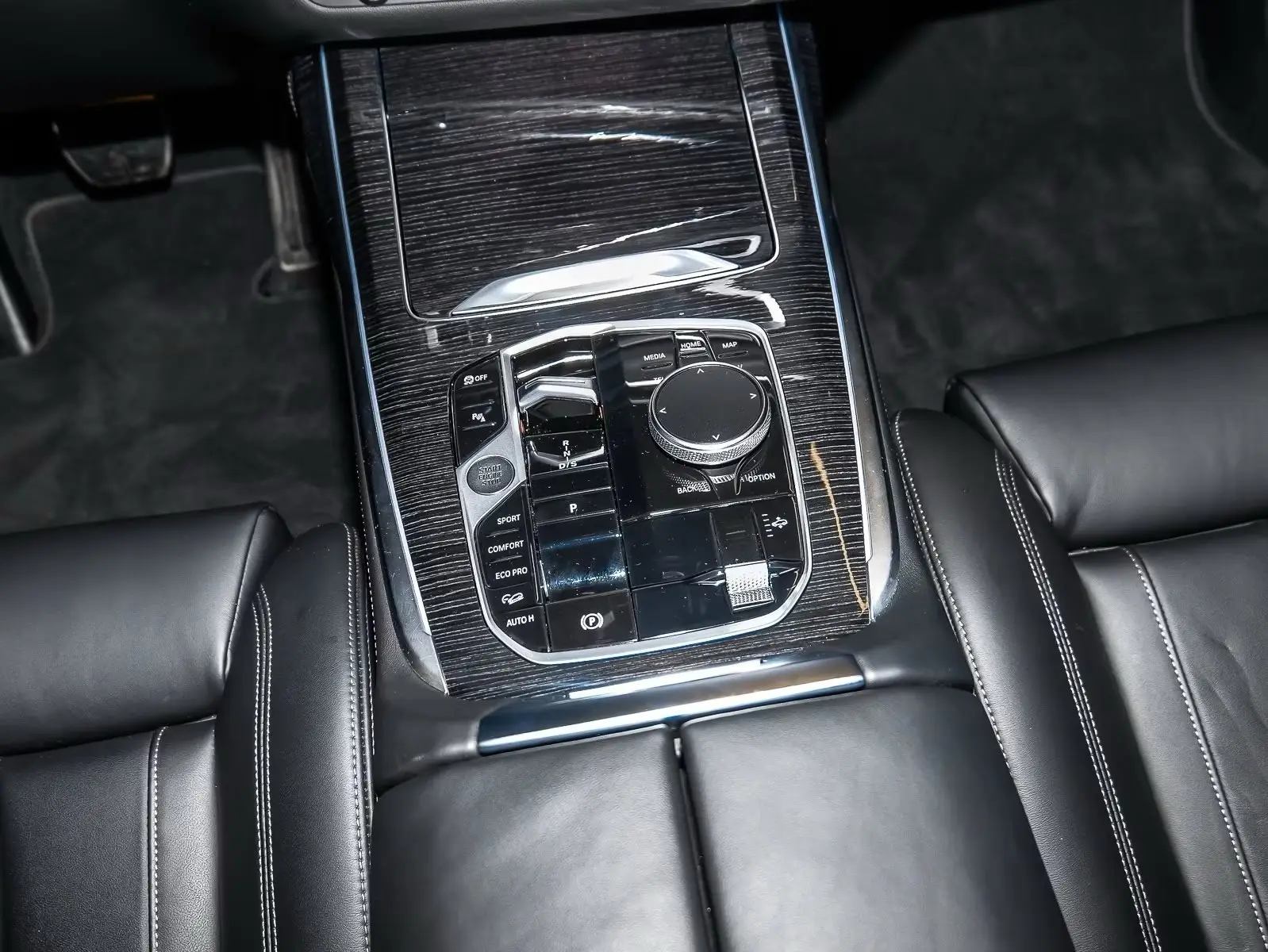 BMW X7 xDrive40d M Sport – fotka 14