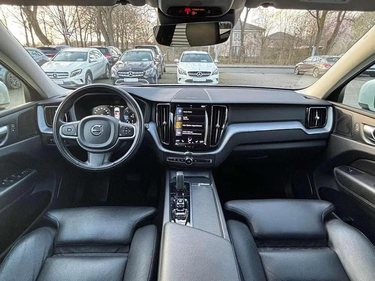 Volvo XC60 B4 D Geartronic Momentum Pro – fotka 8