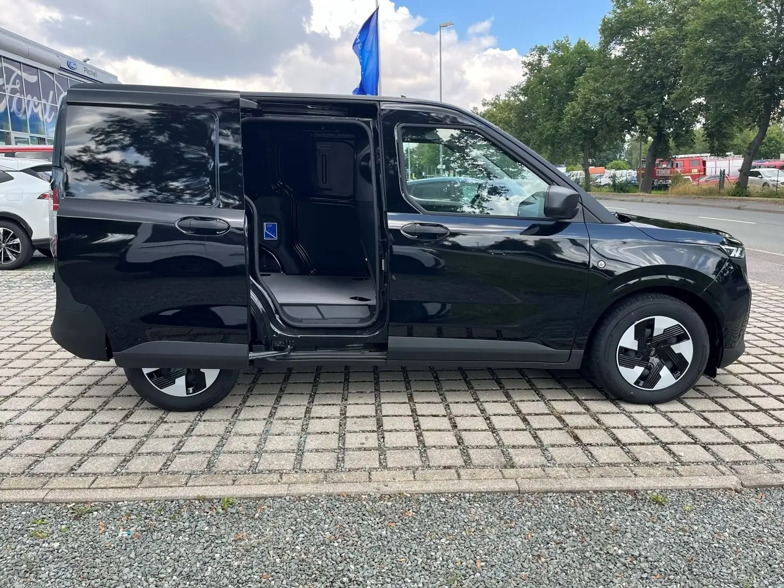 Ford E-Transit Courier Trend – fotka 4