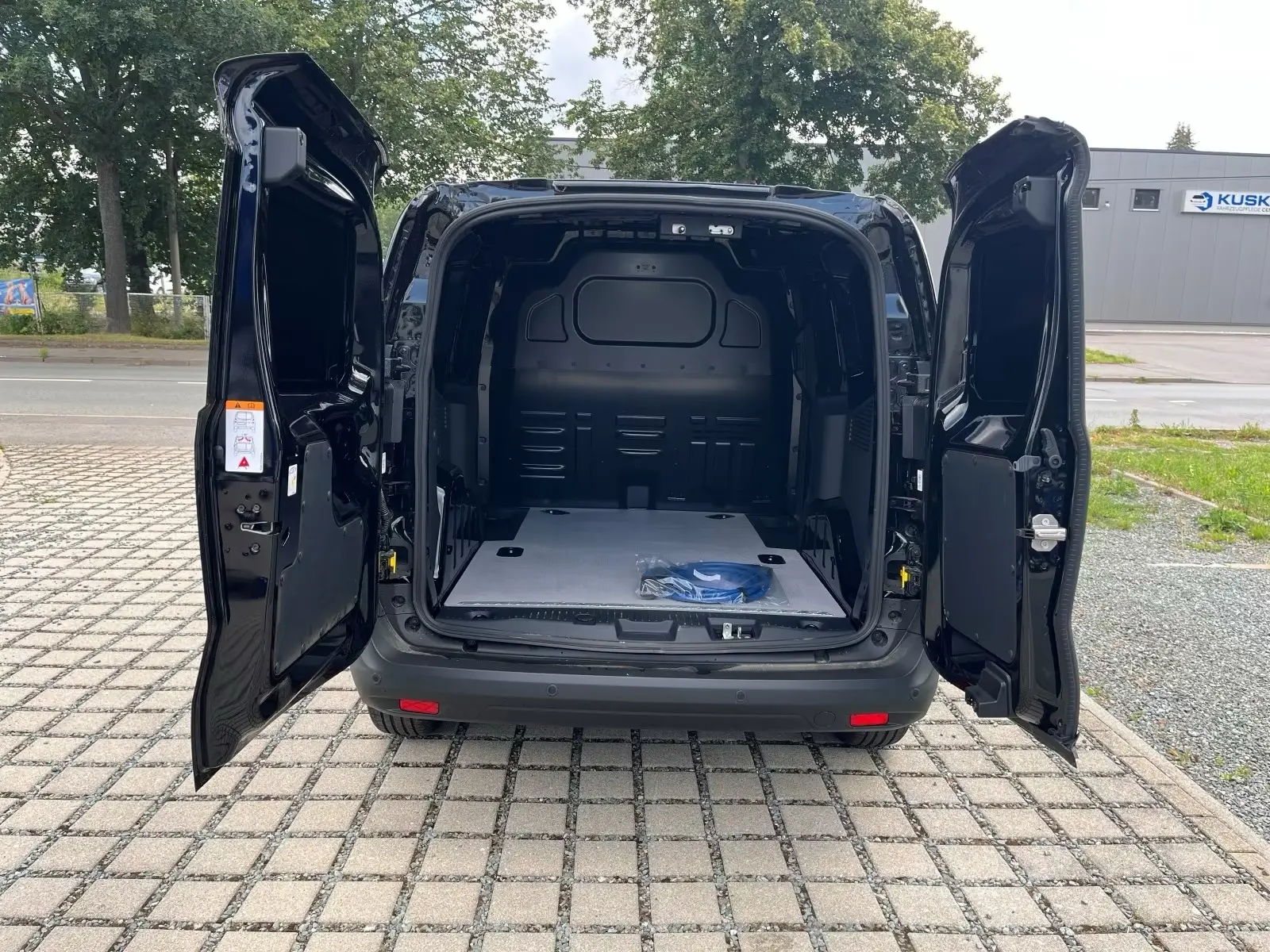 Ford E-Transit Courier Trend – fotka 6