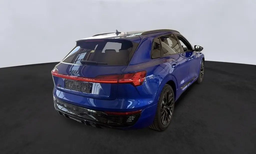 Audi Q8 E-TRON 50 2x S LINE – fotka 5