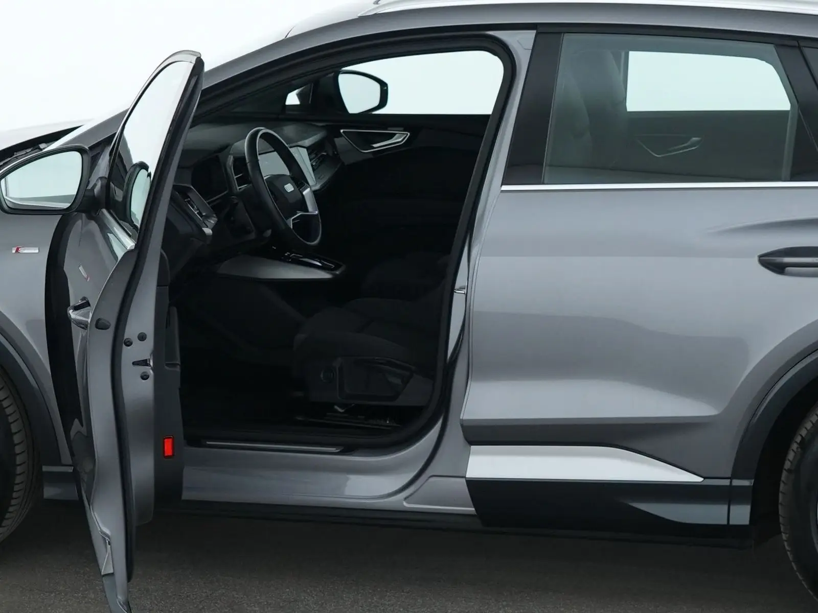 Audi Q4 e-tron 82 kWh quattro – fotka 8