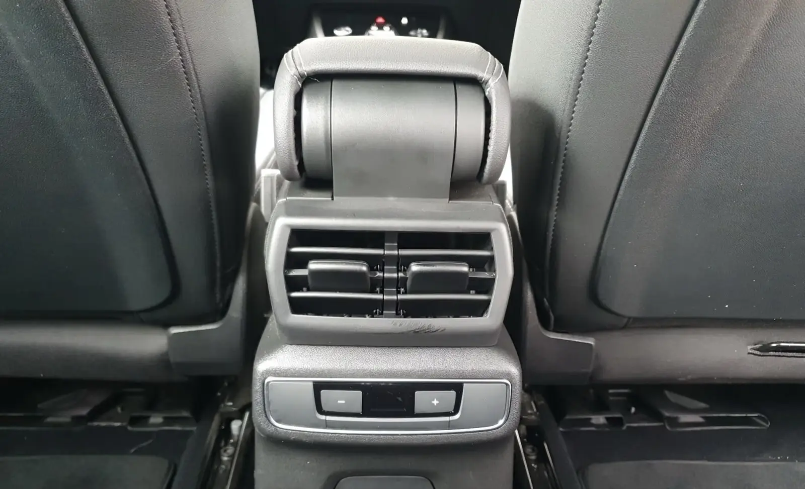 Audi Q4 e-tron 50 quattro 220 kW – fotka 11