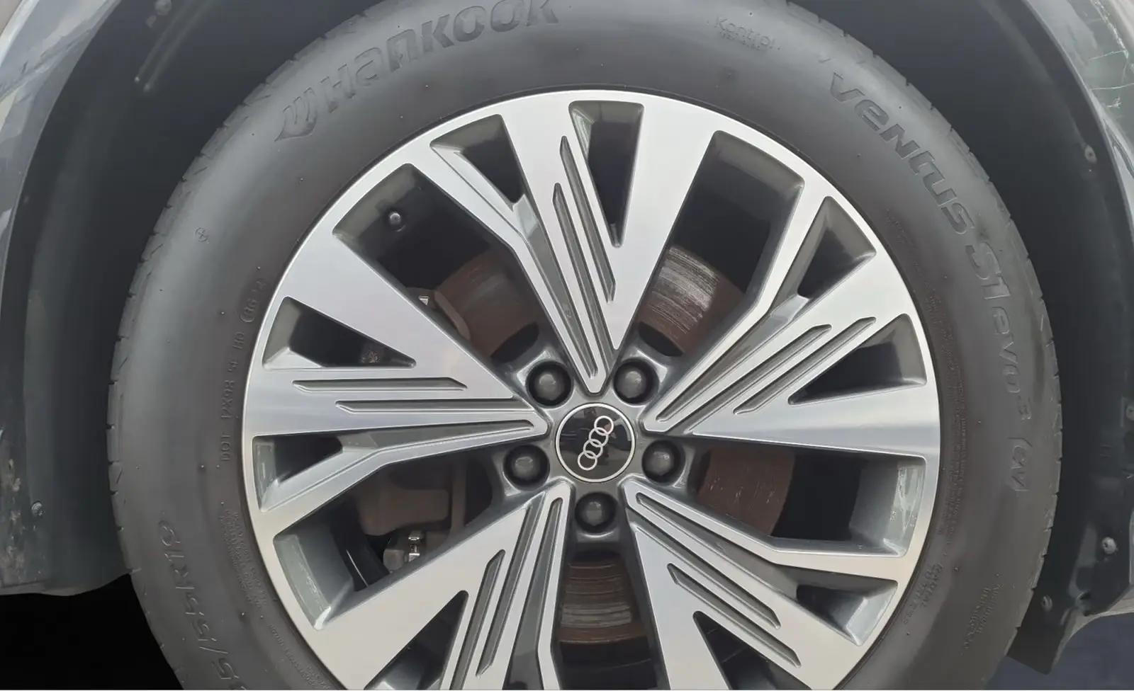 Audi Q4 e-tron 50 quattro 220 kW – fotka 14