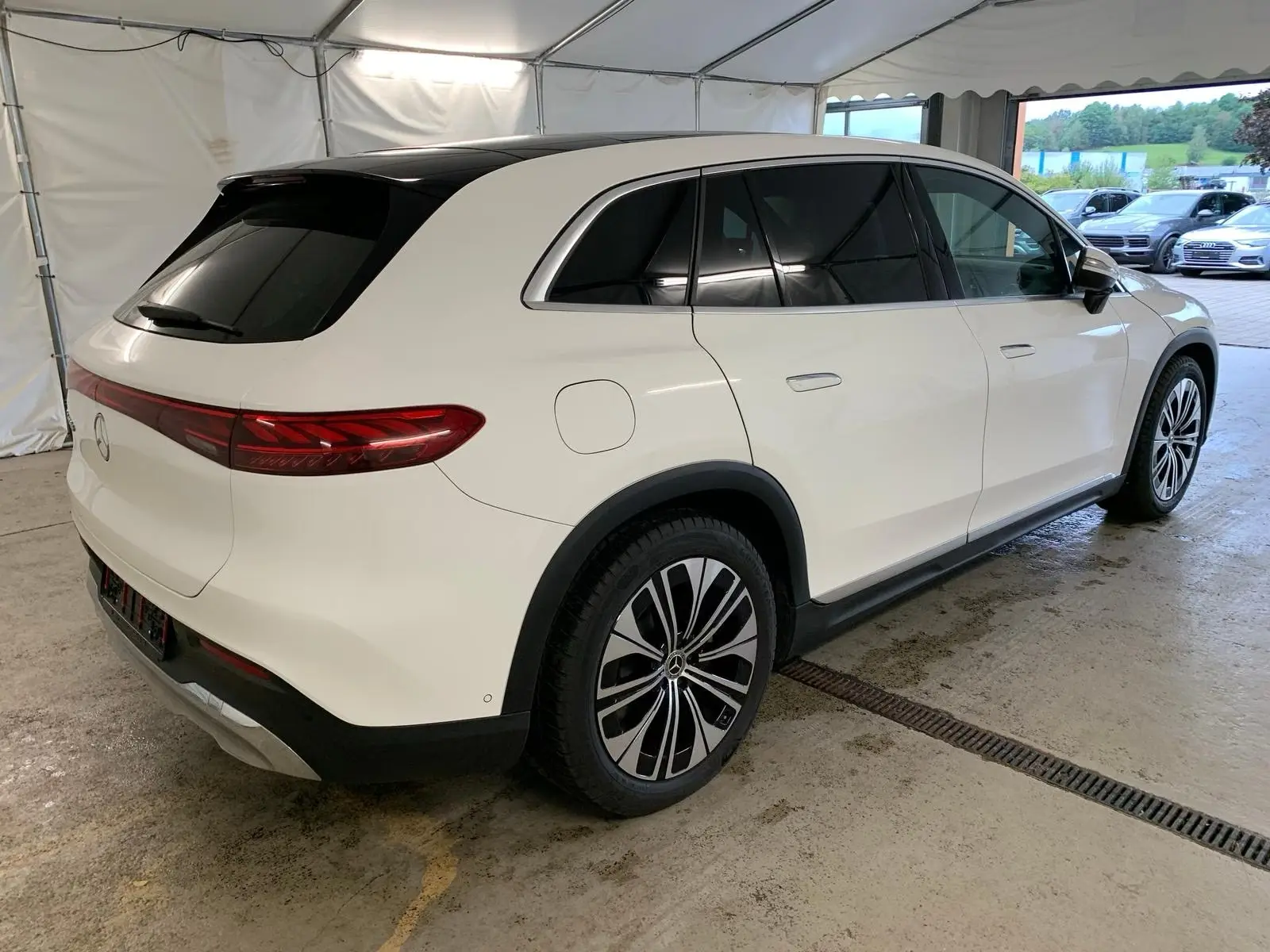 Mercedes-Benz EQS SUV 450 – fotka 3