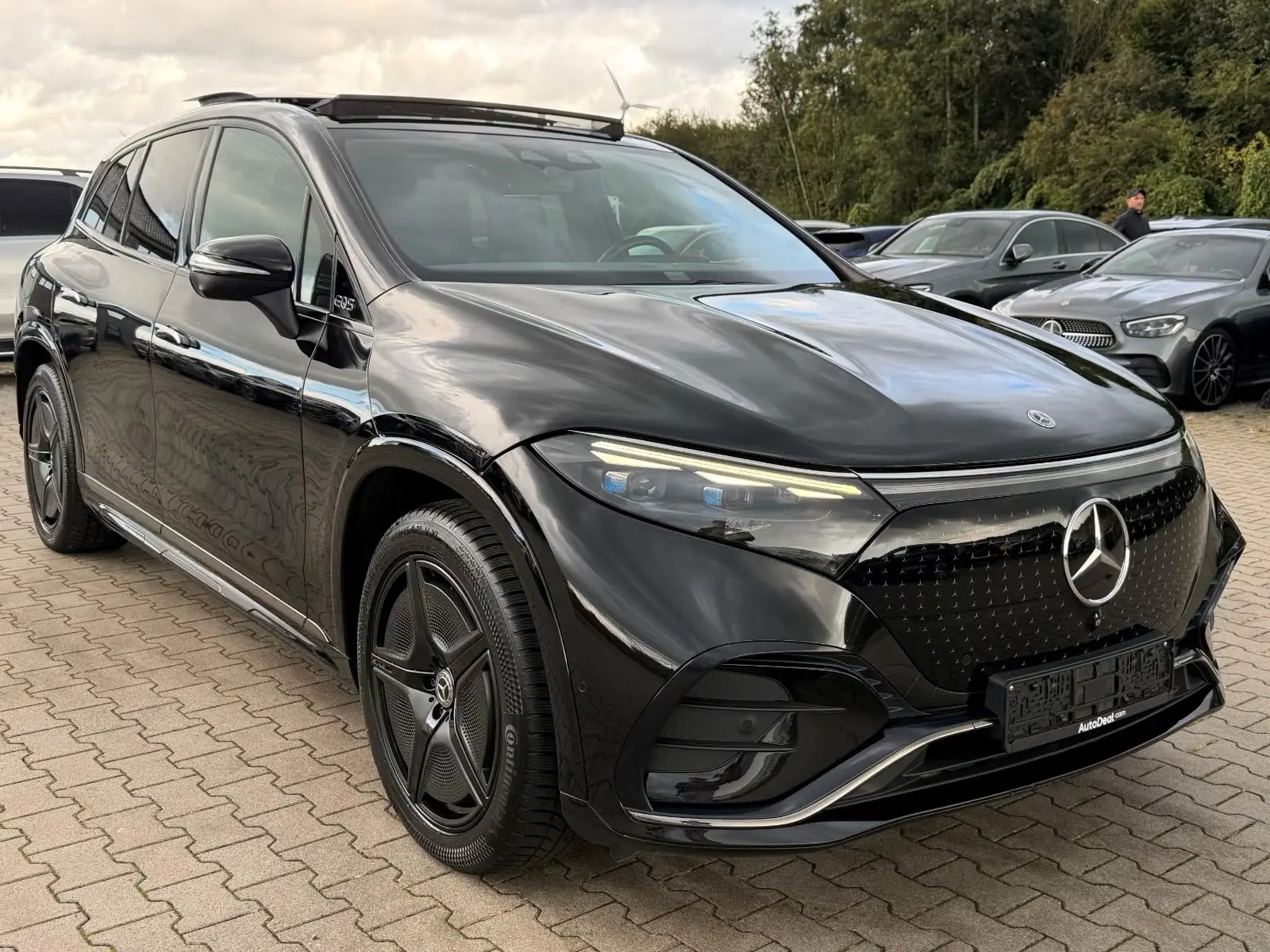 Mercedes-Benz EQS SUV 450 AMG 4Matic – fotka 1