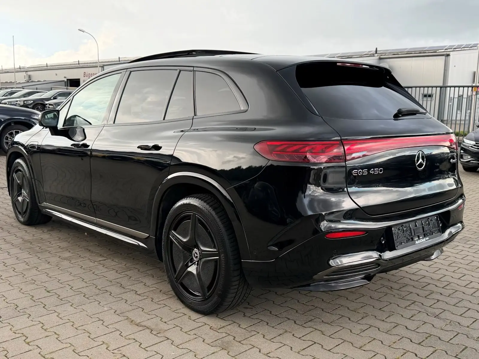 Mercedes-Benz EQS SUV 450 AMG 4Matic – fotka 5