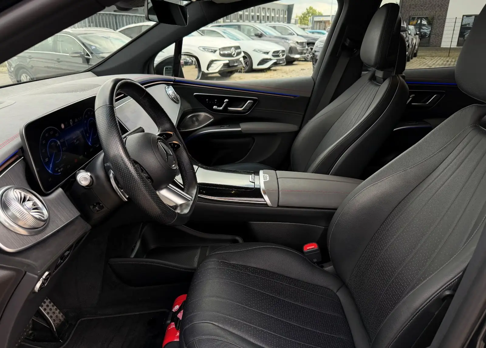 Mercedes-Benz EQS SUV 450 AMG 4Matic – fotka 8