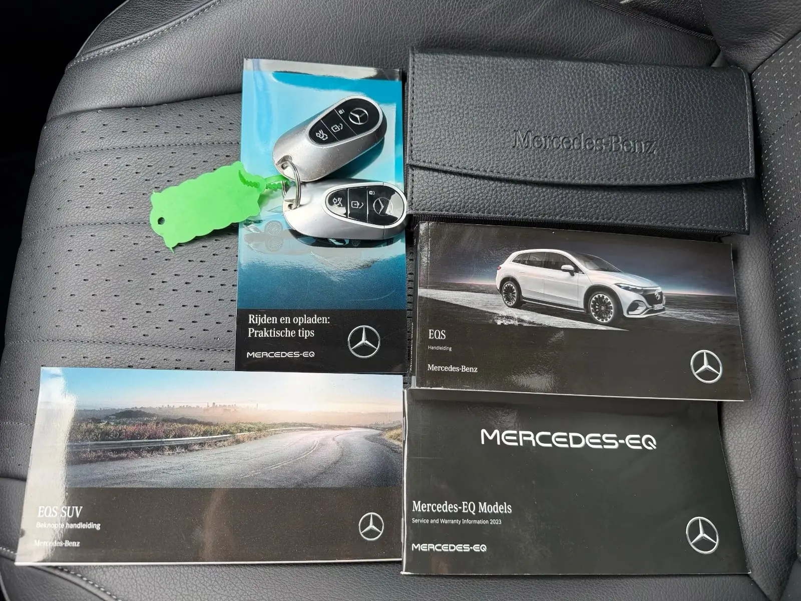 Mercedes-Benz EQS SUV 450 AMG 4Matic – fotka 27