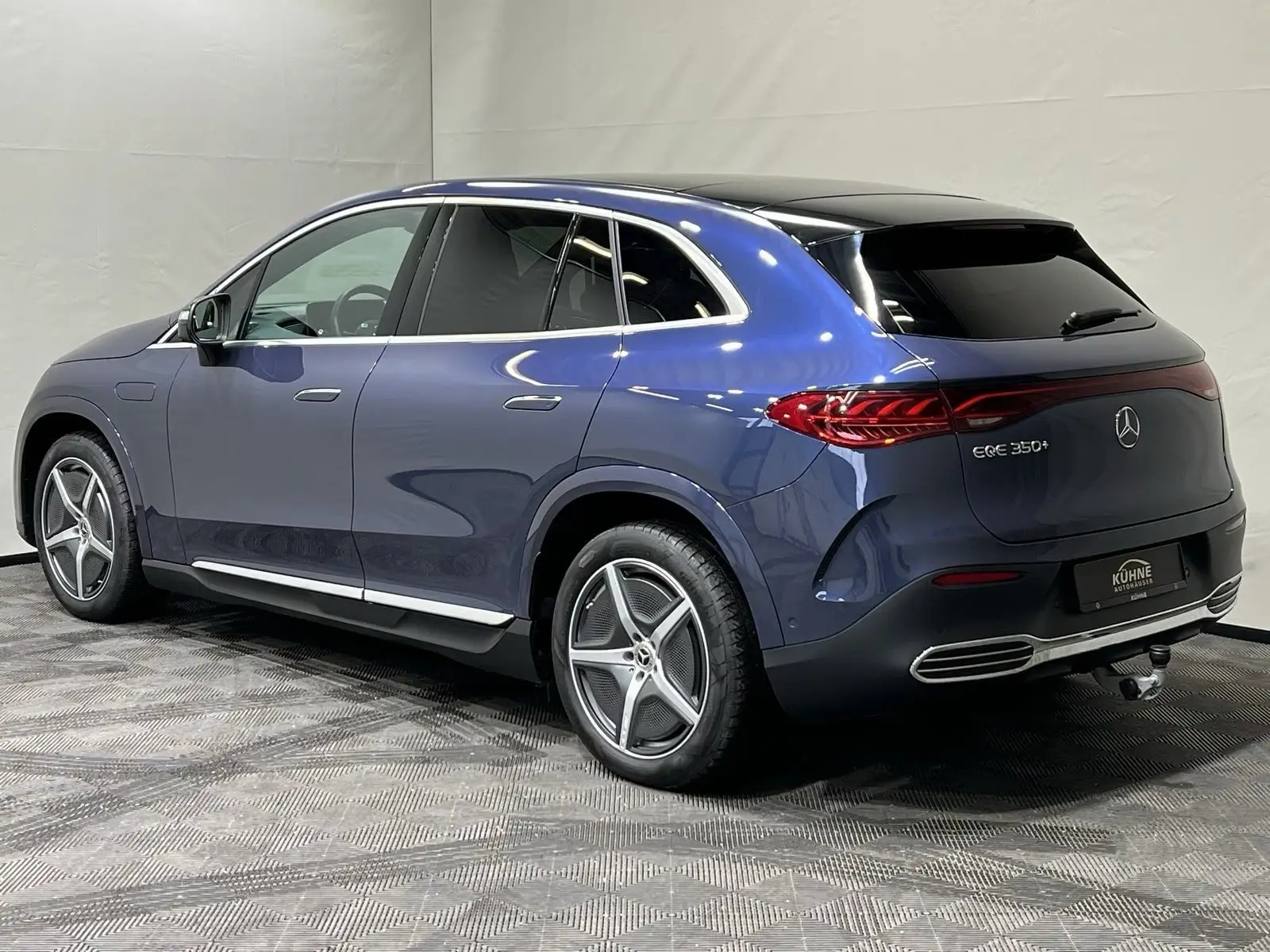 Mercedes-Benz EQE 350 AMG Premium – fotka 4
