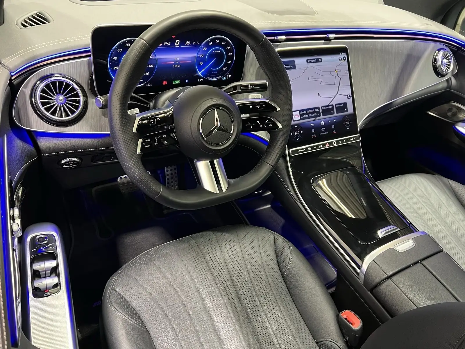 Mercedes-Benz EQE 350 AMG Premium – fotka 10