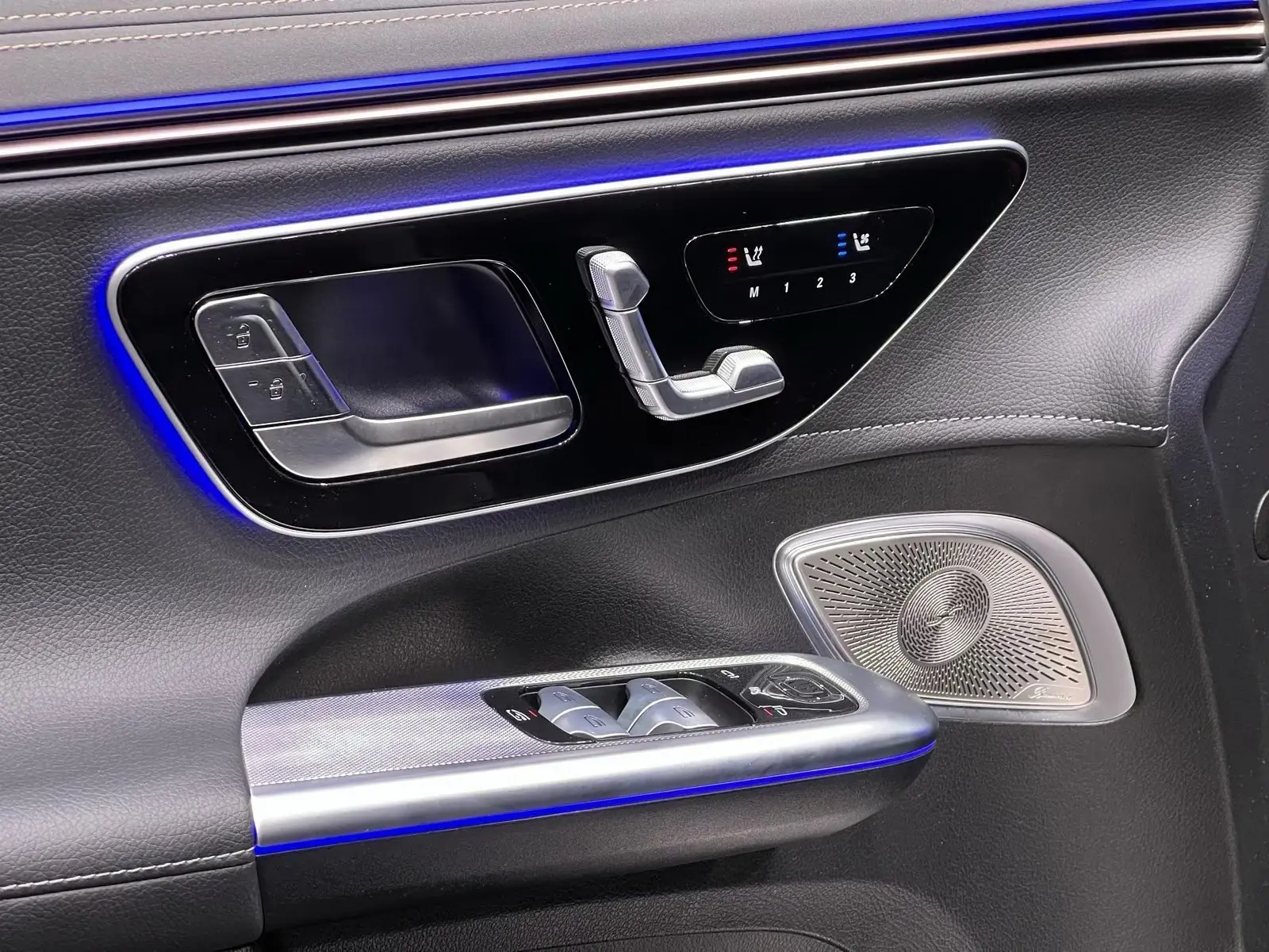 Mercedes-Benz EQE 350 AMG Premium – fotka 11