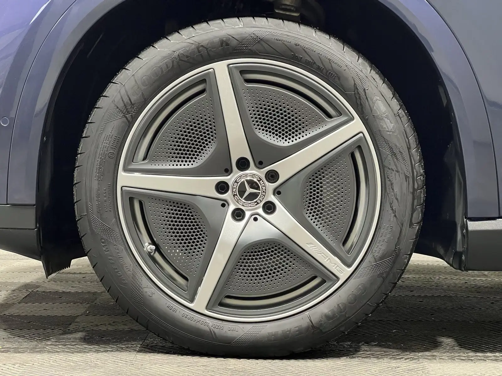 Mercedes-Benz EQE 350 AMG Premium – fotka 14