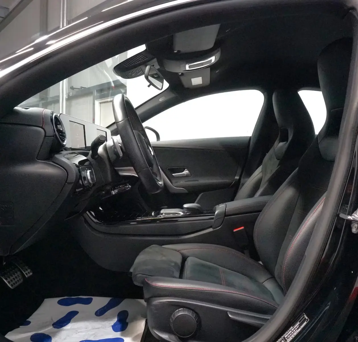 Mercedes-Benz CLA 250 AMG-Line – fotka 9