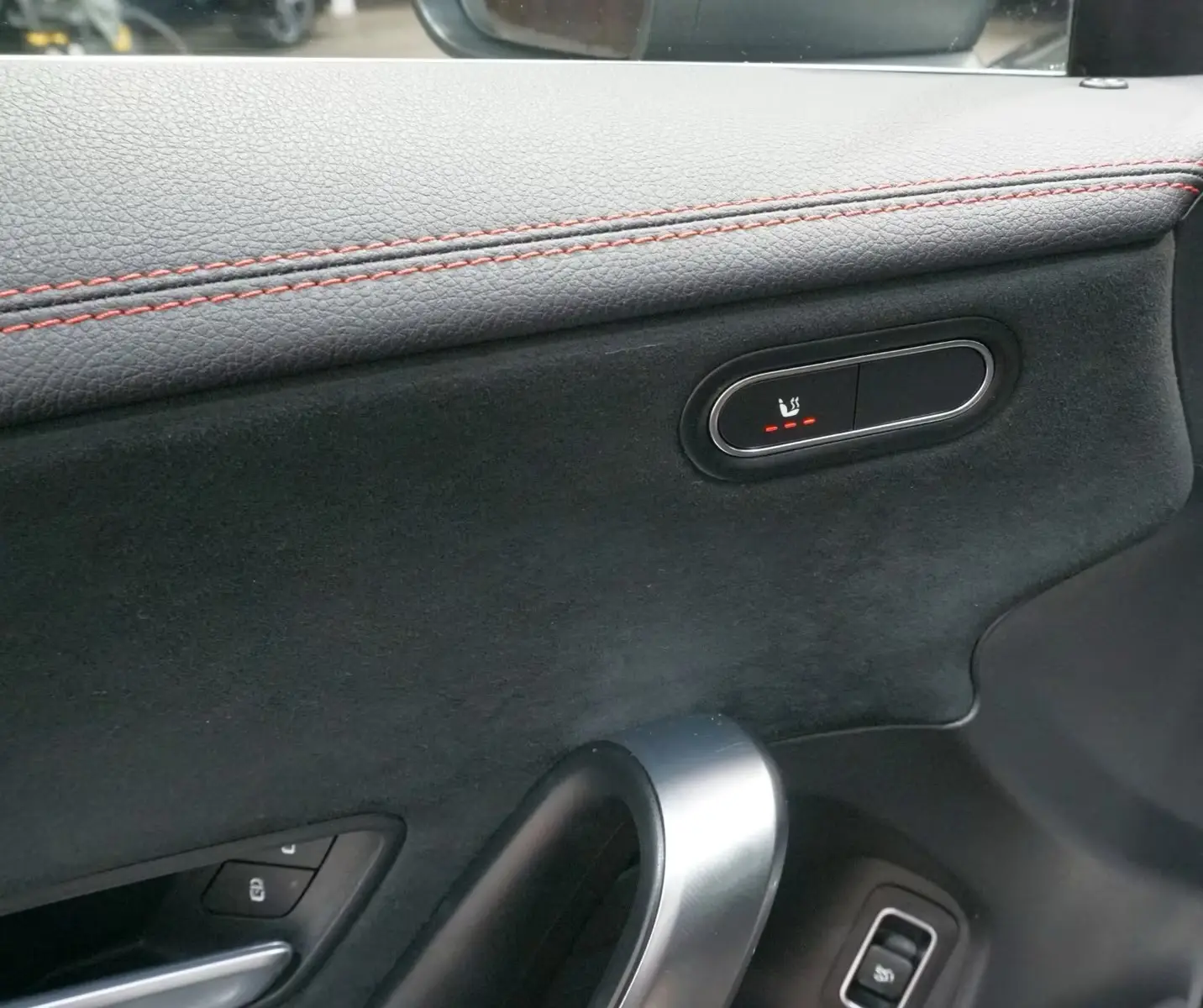 Mercedes-Benz CLA 250 AMG-Line – fotka 19
