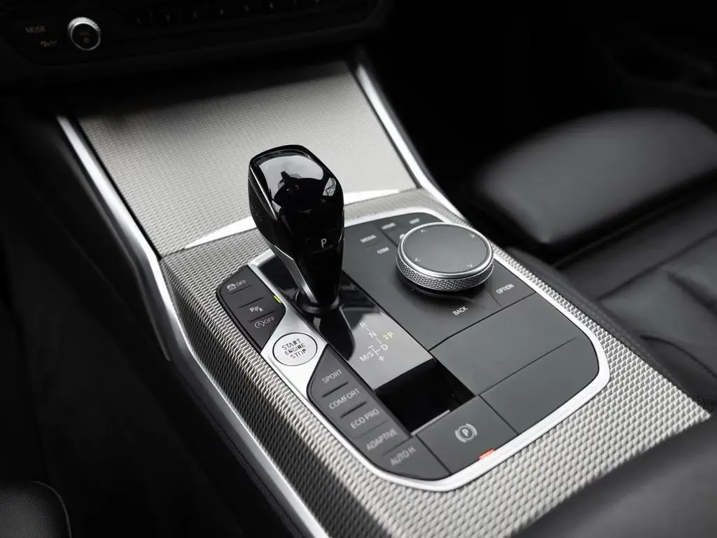 BMW 320i M-Sport – fotka 13