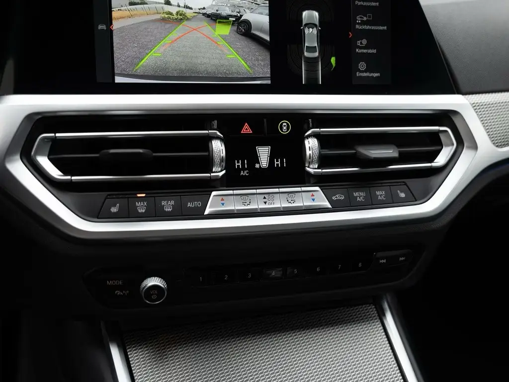 BMW 320i M-Sport – fotka 14