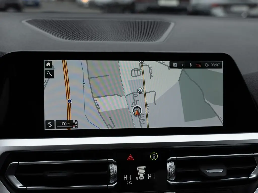 BMW 320i M-Sport – fotka 16