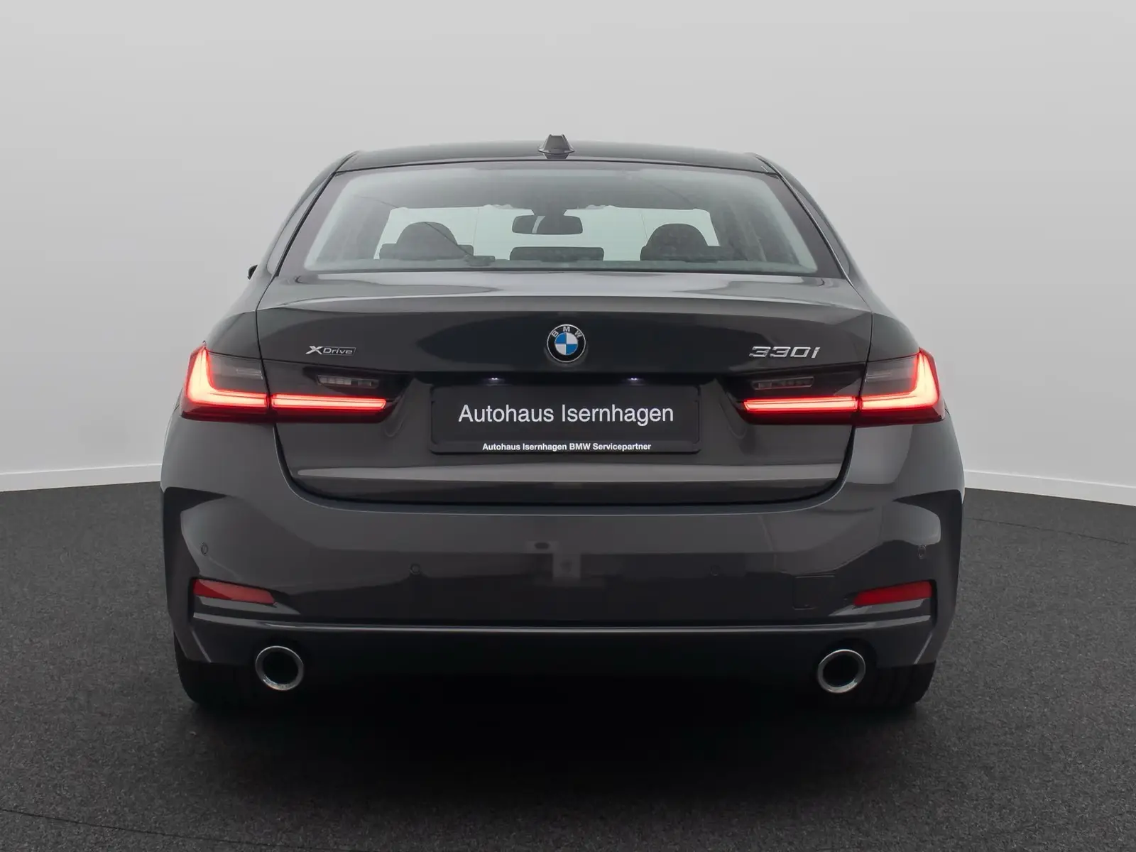 BMW 330i xD – fotka 4