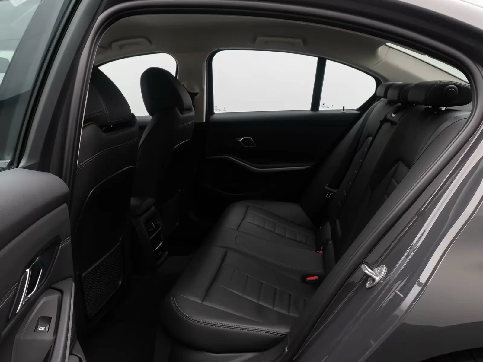 BMW 330i xD – fotka 22