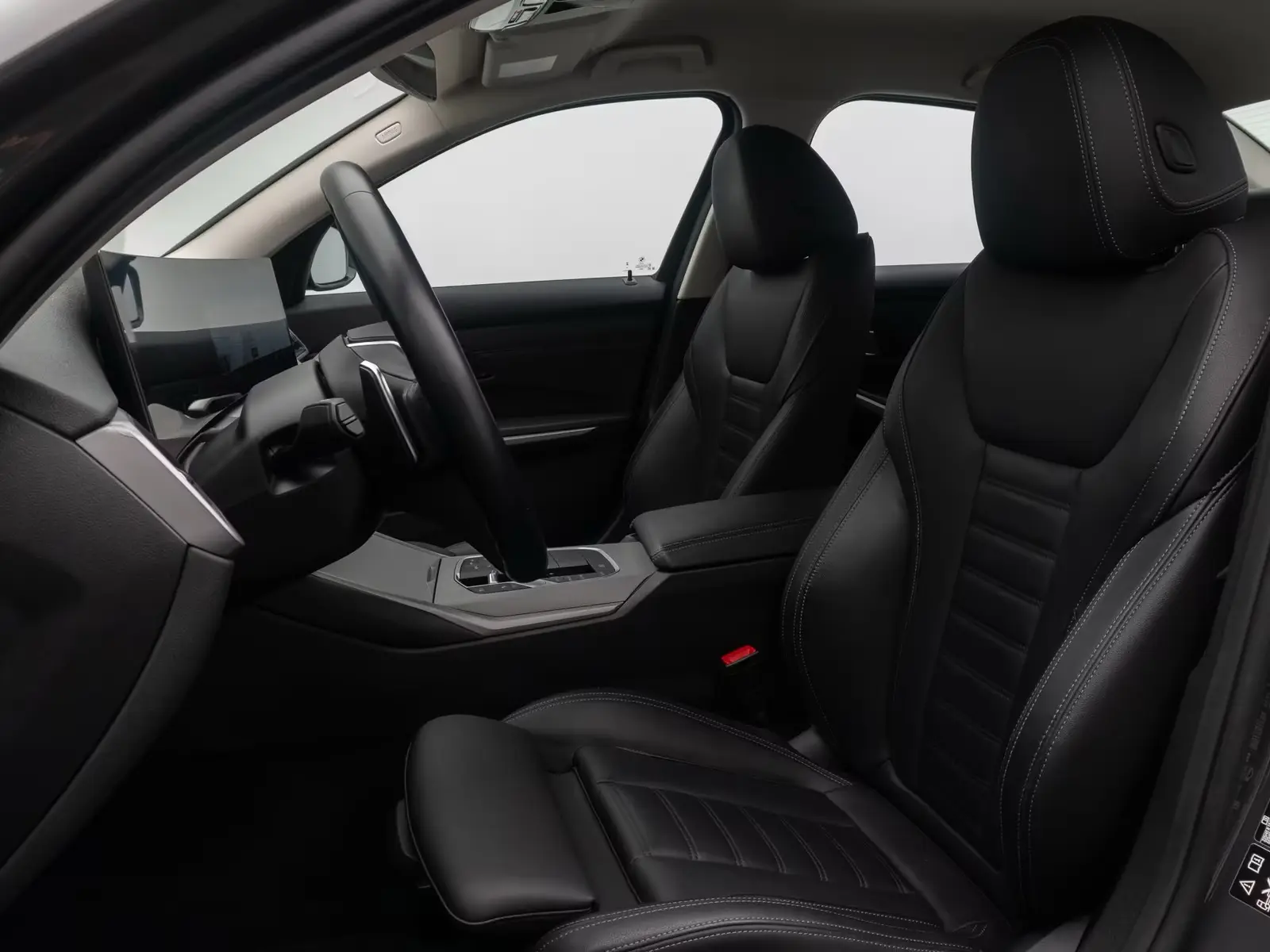 BMW 330i xD – fotka 25