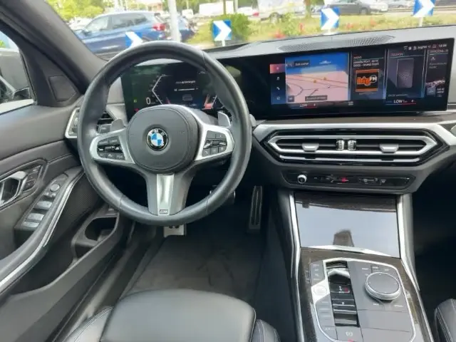 BMW 330 i xDrive M-Sport – fotka 7