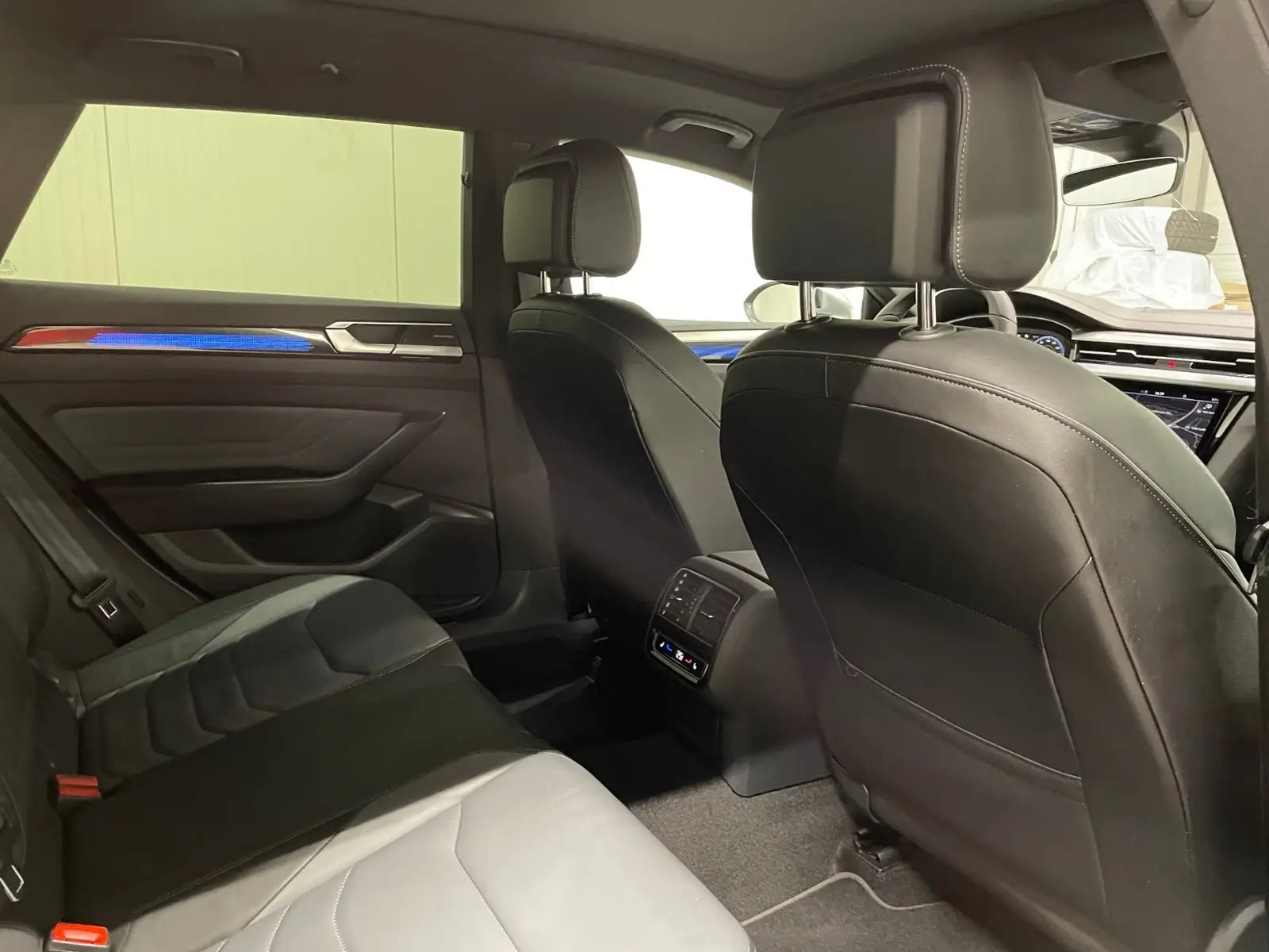 Volkswagen Arteon Shootingbrake Elegance 4M 2.0 TSI DSG – fotka 14