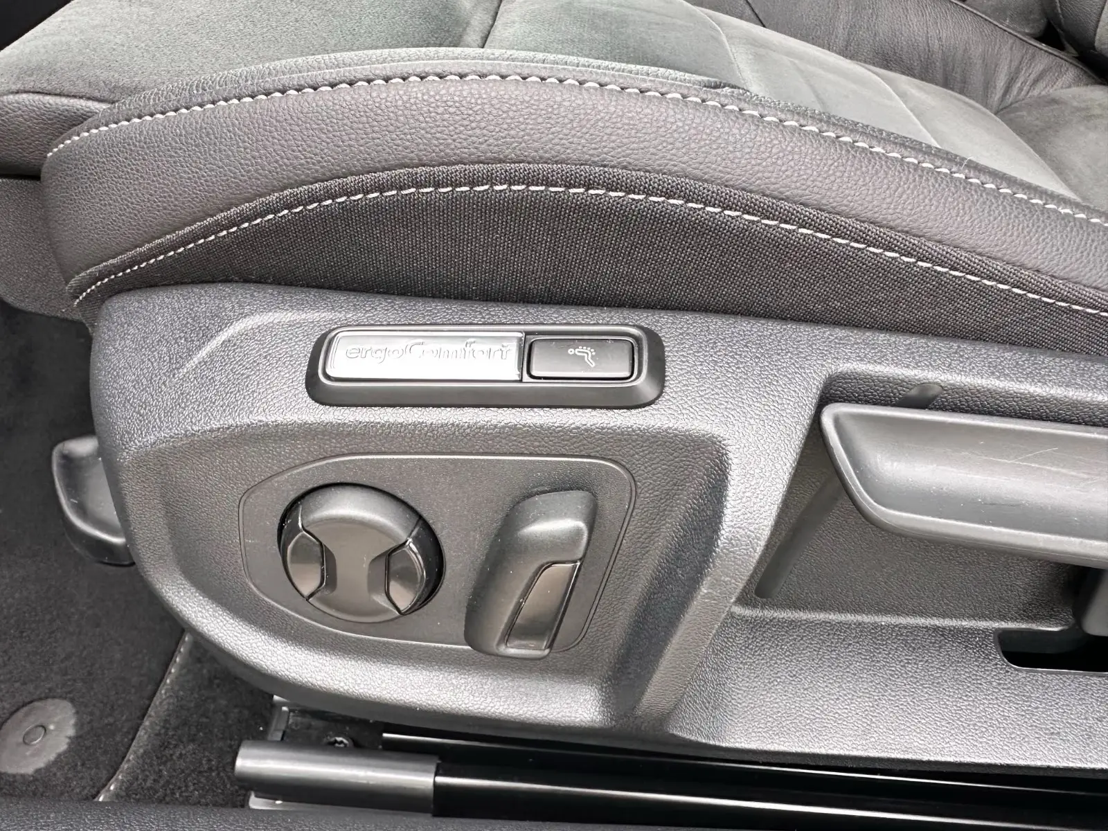 Volkswagen Arteon R-Line – fotka 17