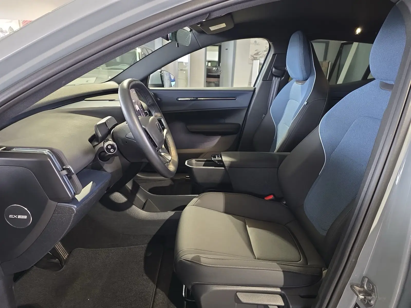 Volvo EX30 Core Extended Range – fotka 13