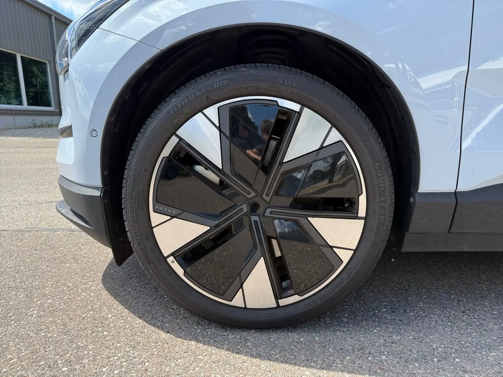 Volvo EX 30 Twin Performance AWD Ultra – fotka 7