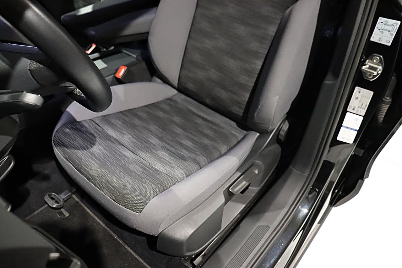 Volkswagen ID.4 Pure  – fotka 8