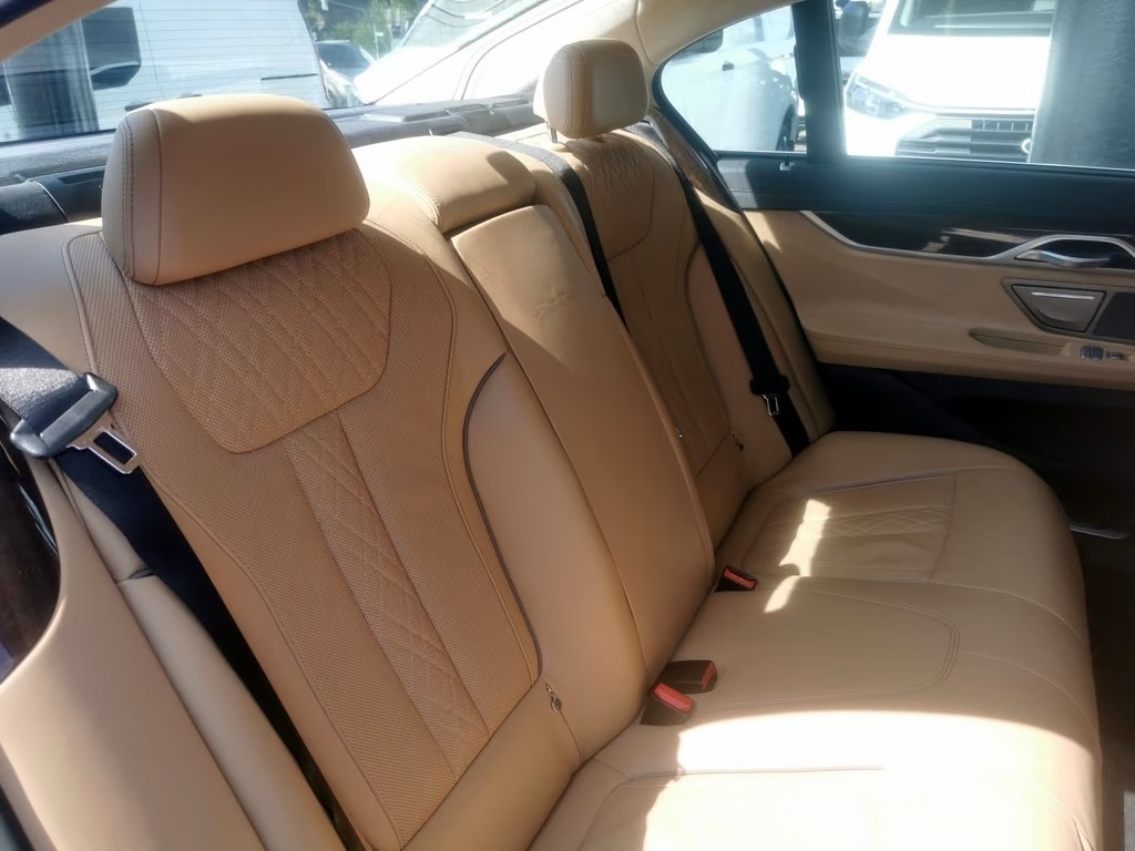 BMW 740 d xDrive  – fotka 9
