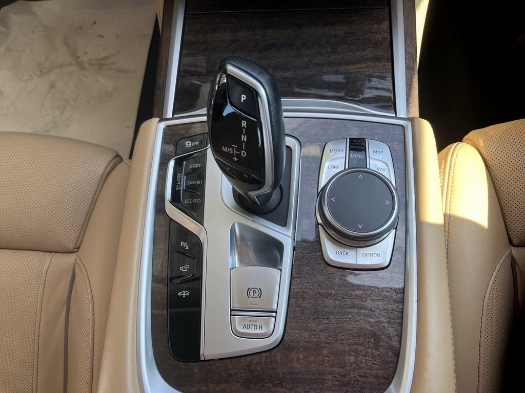 BMW 740 d xDrive  – fotka 17
