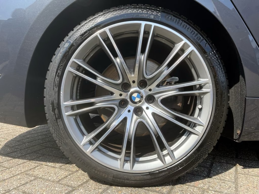 BMW 740 d xDrive  – fotka 22