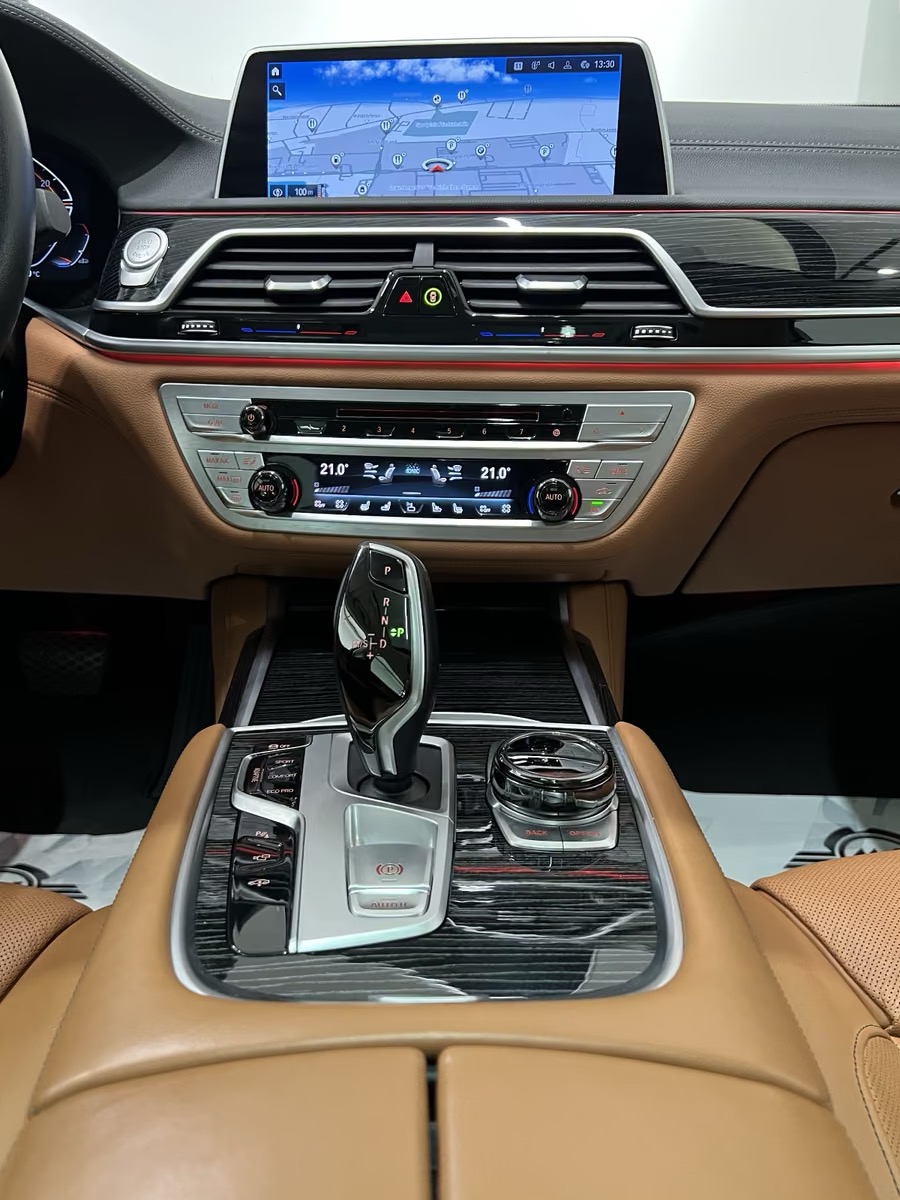 BMW 740d xDrive – fotka 11