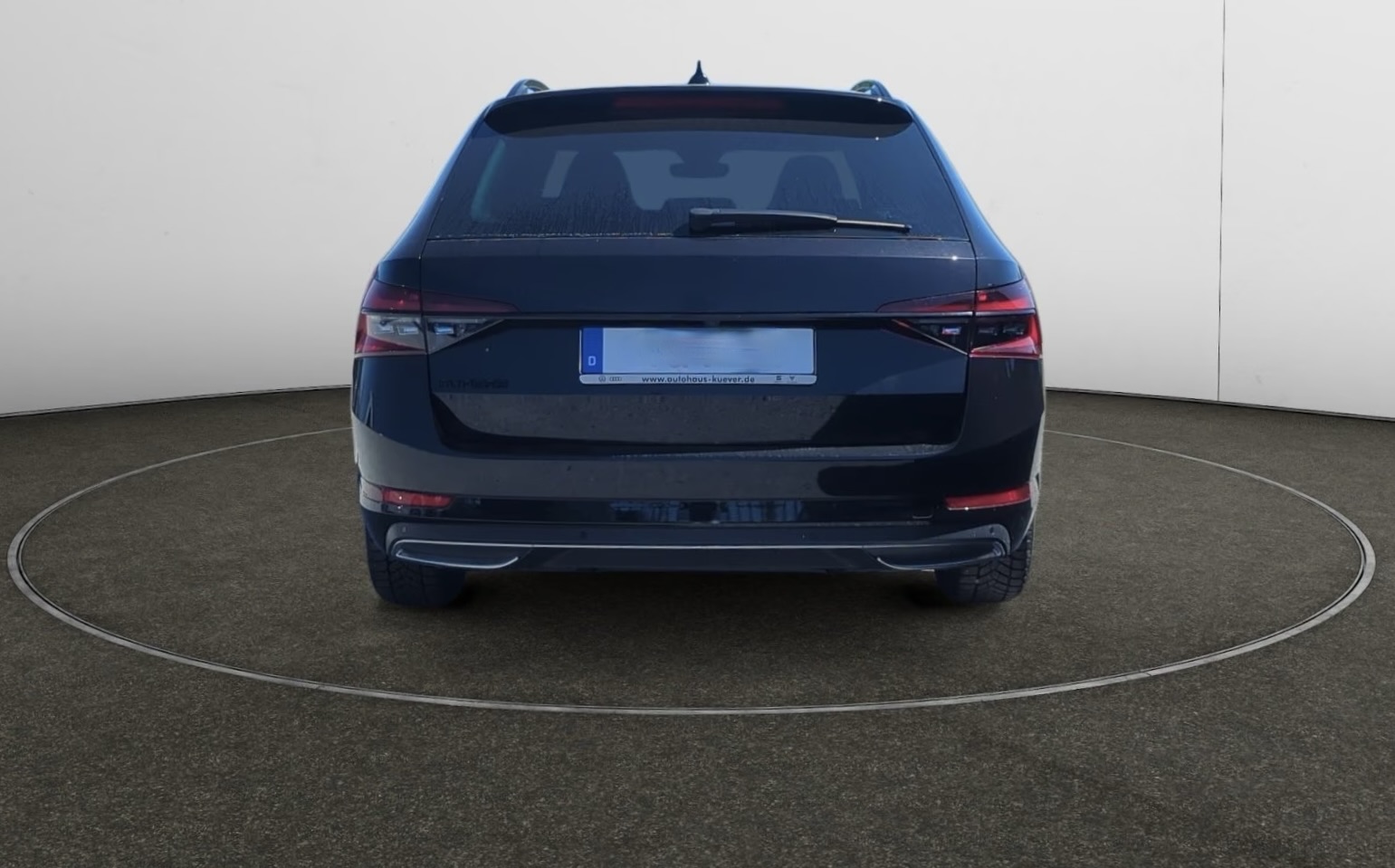 Skoda Superb Combi Sportline 2.0 TDI DSG – fotka 5