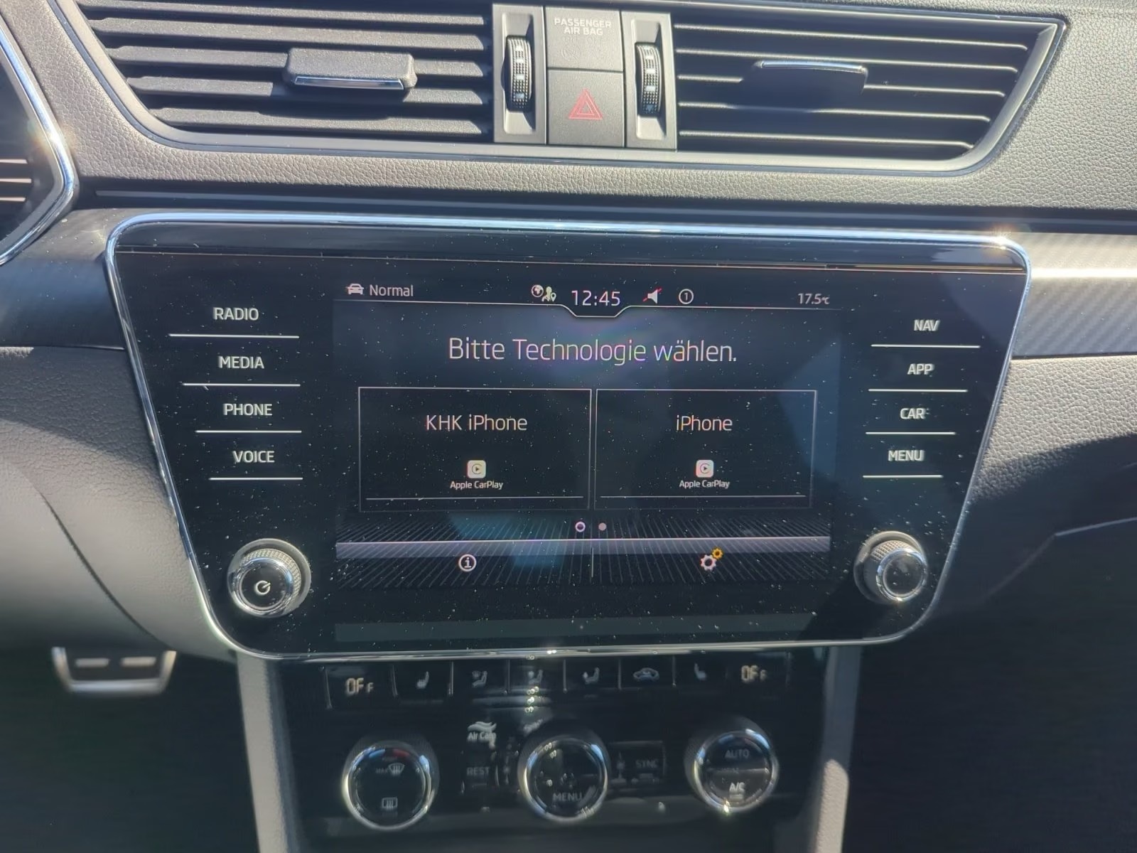 Skoda Superb Combi Sportline 2.0 TDI DSG – fotka 8