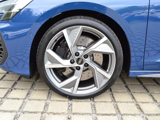 Audi S3 2.0 TFSI 333 PS quattro  – fotka 8