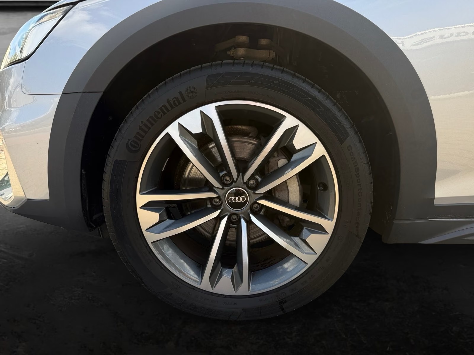 Audi A4 Allroad quattro 2.0 40 TDI S-tronic  – fotka 9