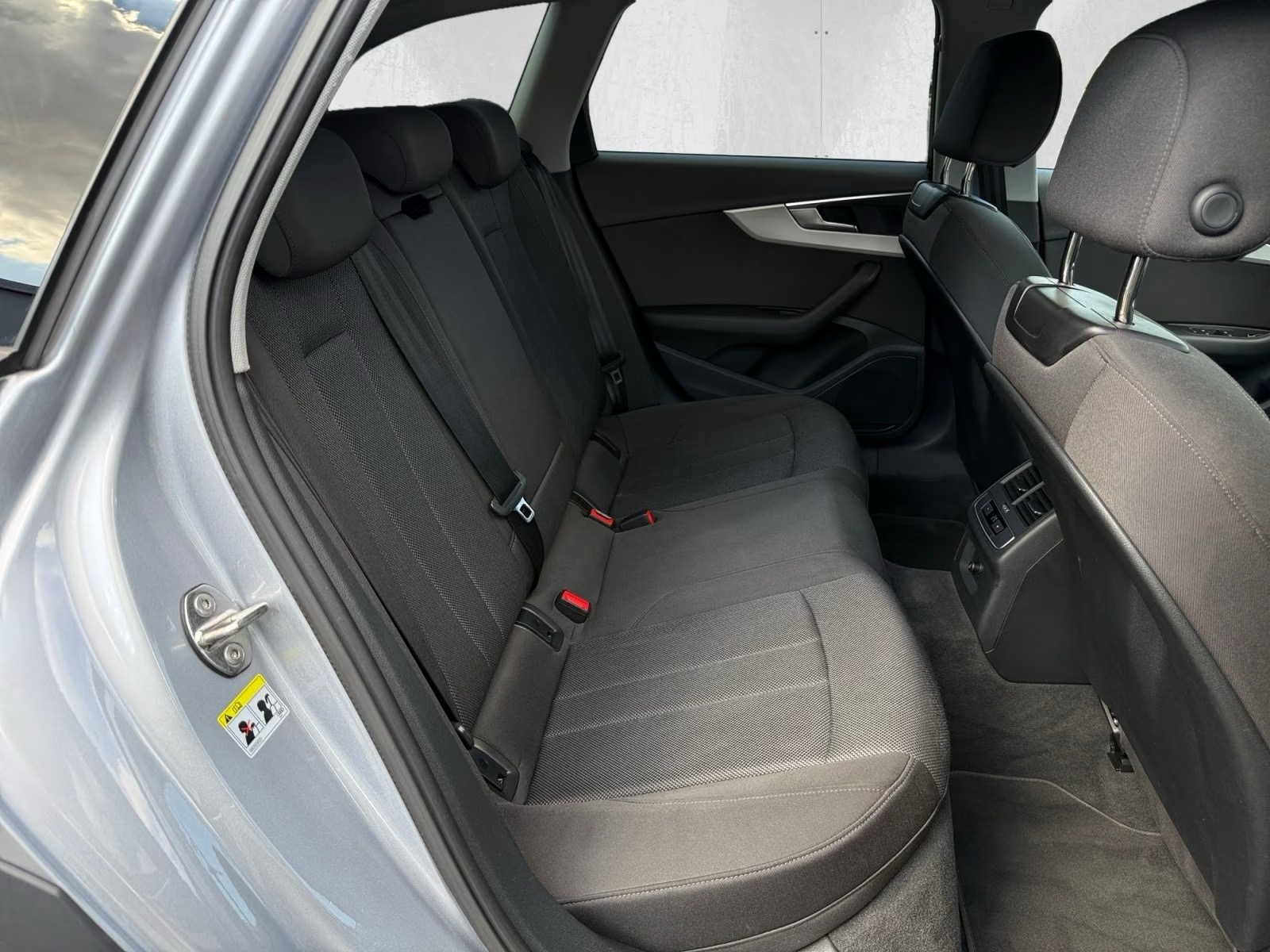 Audi A4 Allroad quattro 2.0 40 TDI S-tronic  – fotka 13