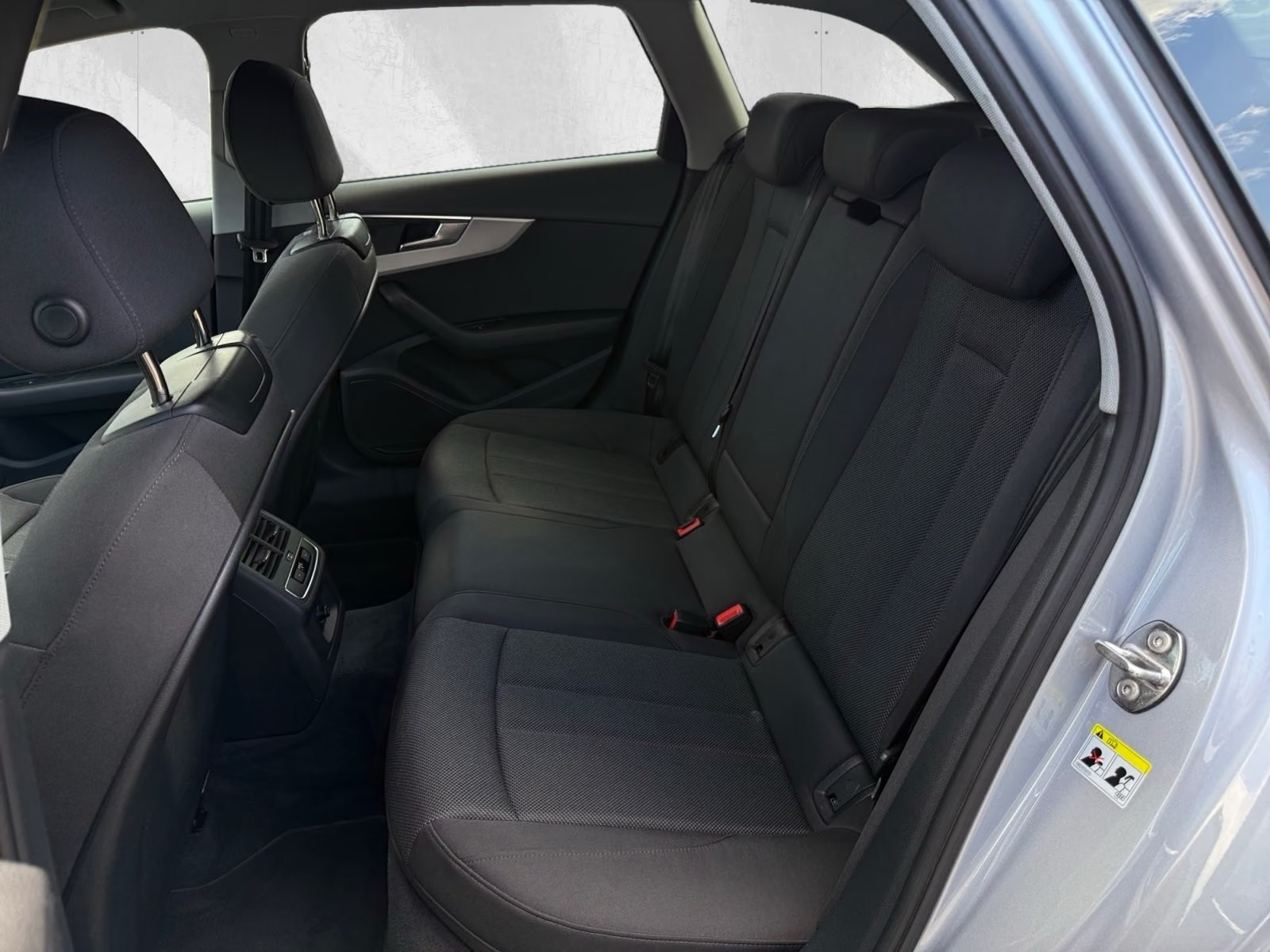 Audi A4 Allroad quattro 2.0 40 TDI S-tronic  – fotka 15