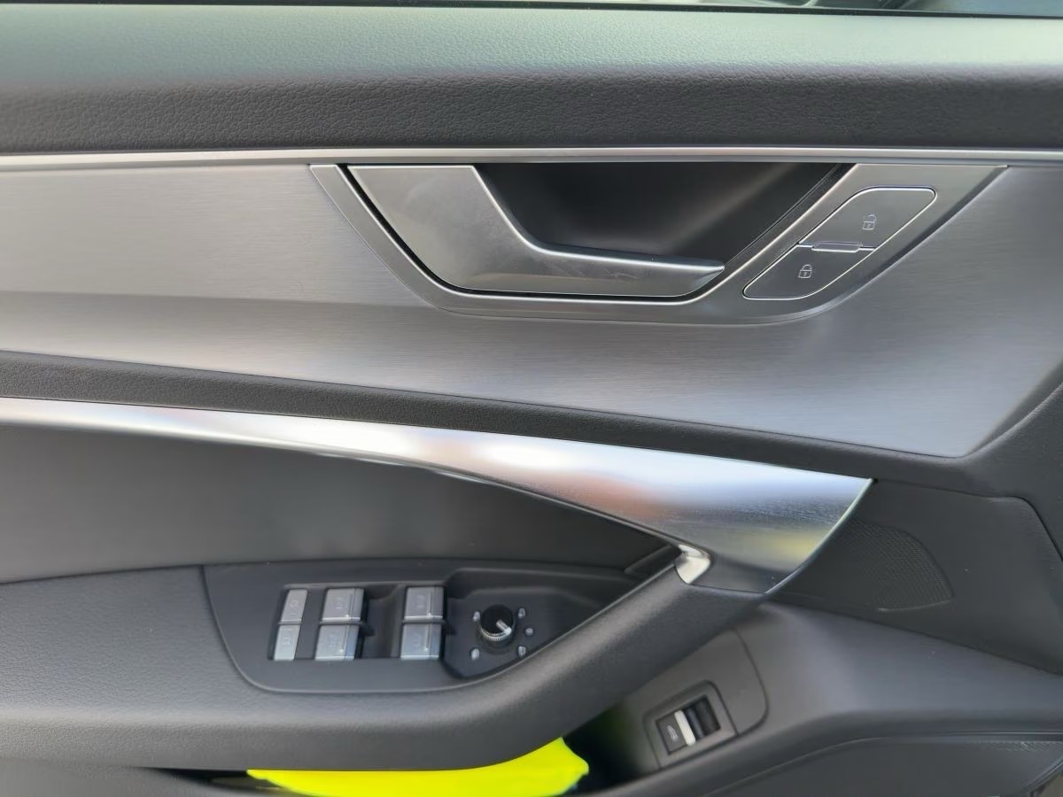 Audi A6 Avant 40TDI QU S-TR S-LINE – fotka 14